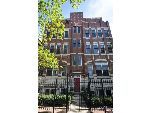 827 W Bradley Pl. #2W, Chicago, IL 60613