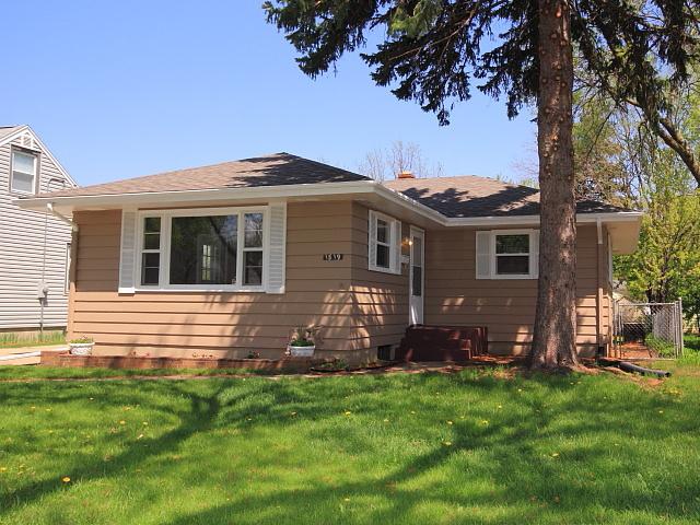 1819 Sharon Ave., Rockford, IL 61103