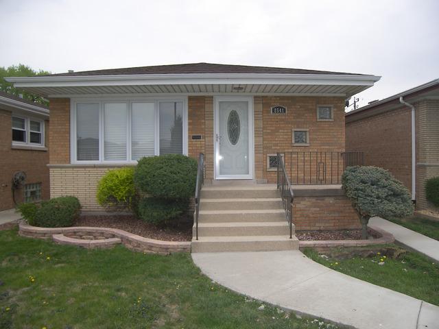 8541 S Kilpatrick Ave., Chicago, IL 60652