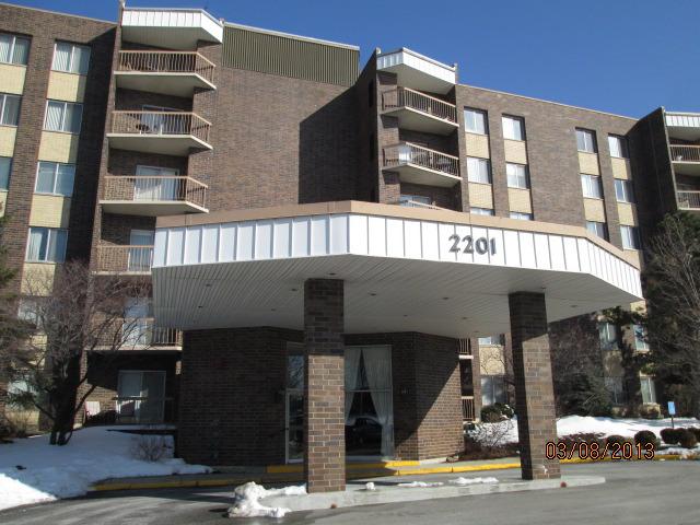 2201 S Grace St. #309, Lombard, IL 60148
