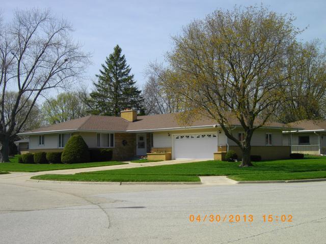 409 Lynn Ave., Sycamore, IL 60178