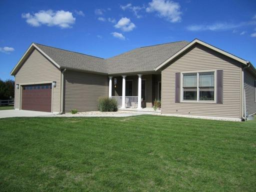 9 Bailey Creek Dr., Tonica, IL 61370