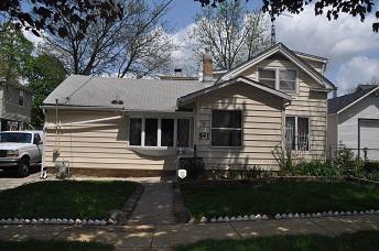 541 Charles St., Aurora, IL 60506
