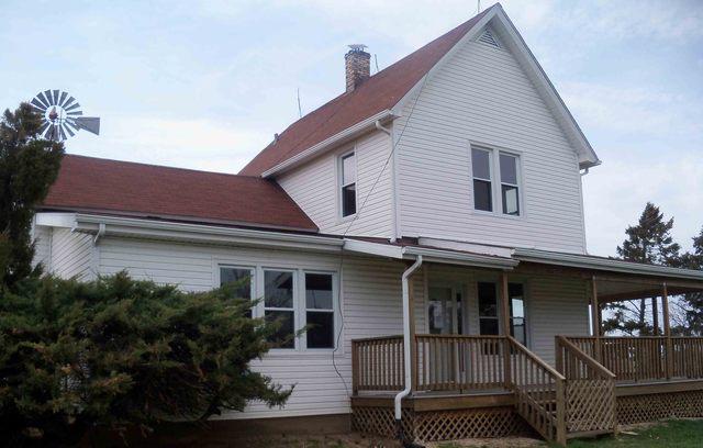 249 Benson St., Leland, IL 60531