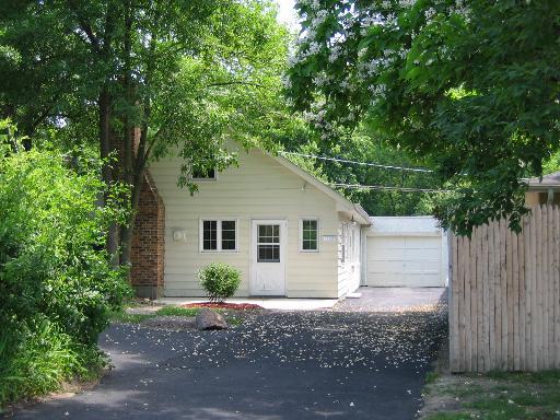 517 N Waukegan Rd., Lake Bluff, IL 60044