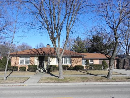 1718 Brookside Ave., Waukegan, IL 60085