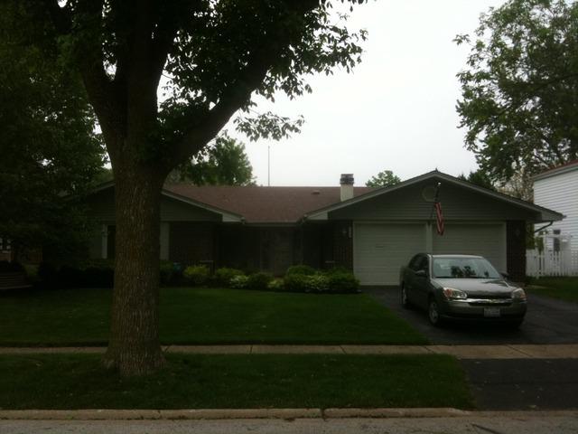 1323 Bladon Rd., Schaumburg, IL 60195