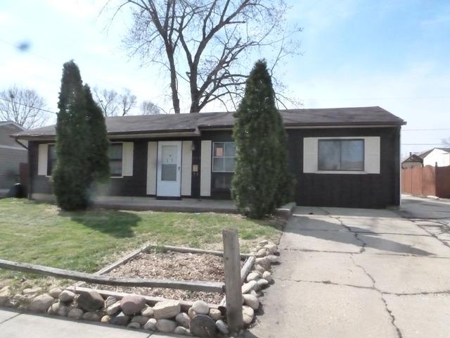 203 Pell Ave., Romeoville, IL 60446