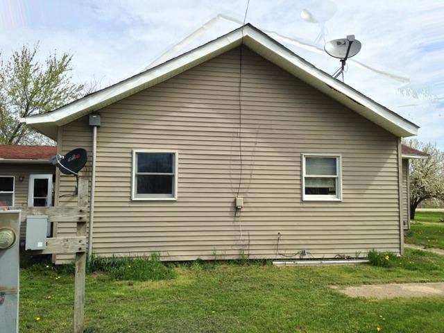 1192 Corregidor Rd., Amboy, IL 61310