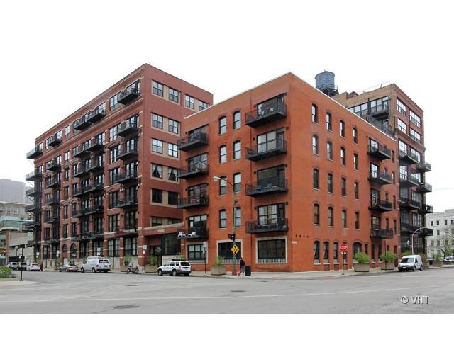 226 N Clinton St. #312, Chicago, IL 60661