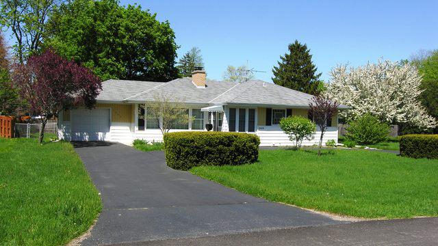 1212 W Hawthorne St., Arlington Heights, IL 60005