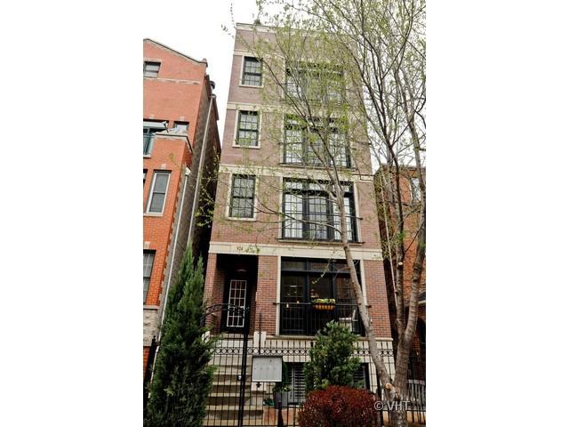 924 W Roscoe St. #1, Chicago, IL 60657