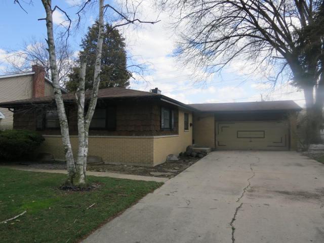 1809 E Lilac Ter., Arlington Heights, IL 60004