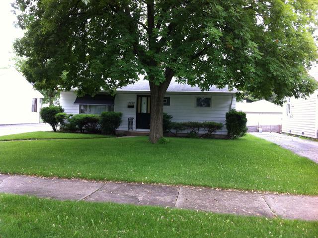 2812 S 11th Ave., Broadview, IL 60155