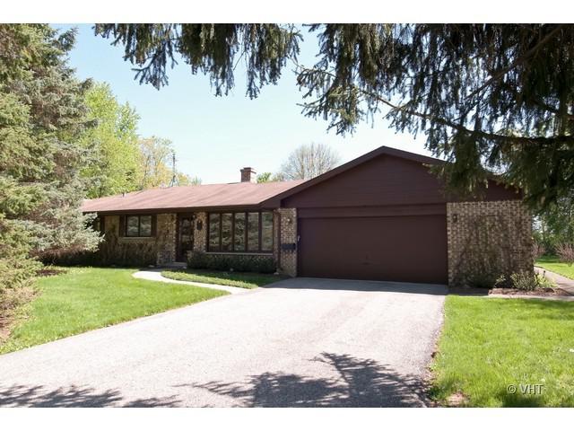 28485 Maple Ave., Barrington, IL 60010