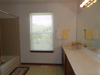 1344 Clavey Ln., Gurnee, IL 60031