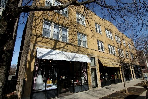 2238 W Roscoe St. #2, Chicago, IL 60618