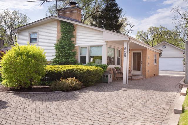 609 St. Charles Rd., Glen Ellyn, IL 60137