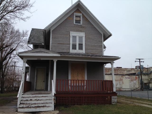 1521 8th St., Rockford, IL 61104