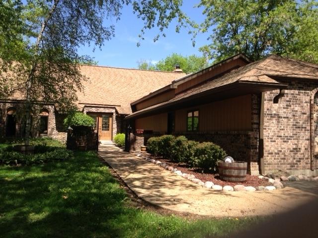 2816 Maryville Dr., Mchenry, IL 60051