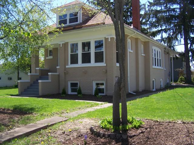 1701 Galilee Ave., Zion, IL 60099