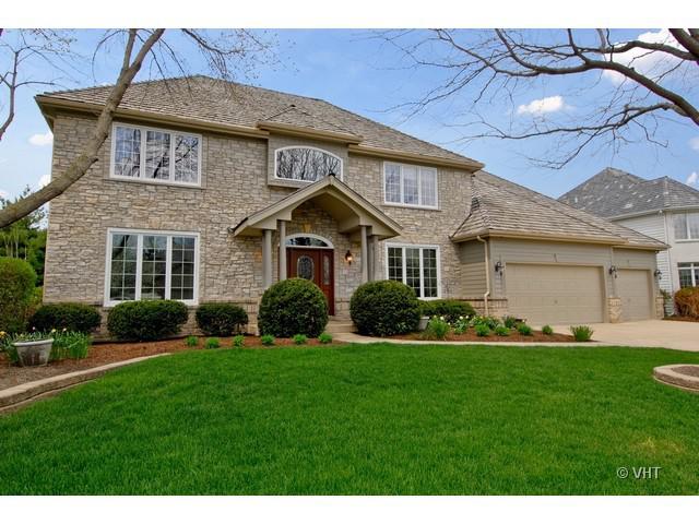 2220 Palmer Cir., Naperville, IL 60564