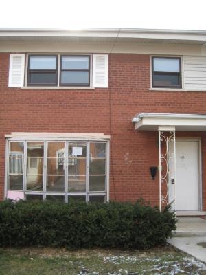 8811 Robin Dr. #B, Des Plaines, IL 60016
