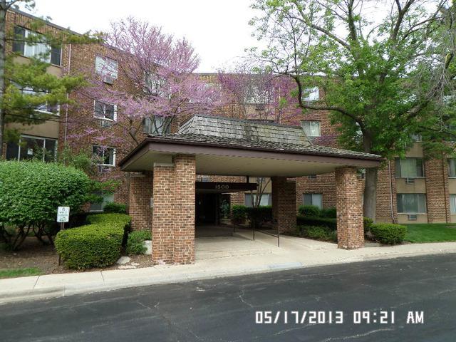 1500 Robin Cir. #403, Hoffman Estates, IL 60169