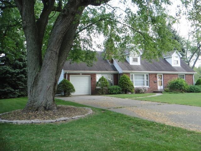 655 E Mulberry St., Watseka, IL 60970