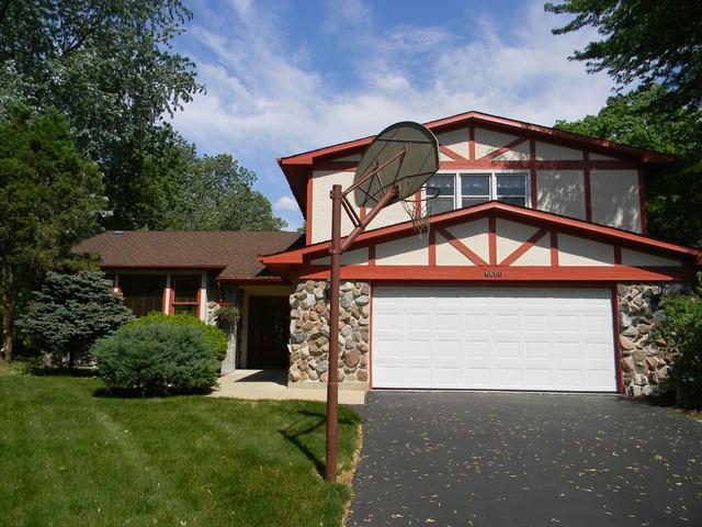 7931 Everglade Ave., Woodridge, IL 60517