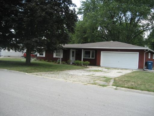 319 Belmont Ave., Bourbonnais, IL 60914
