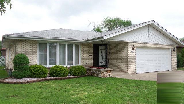 9717 Kolmar Ave., Oak Lawn, IL 60453
