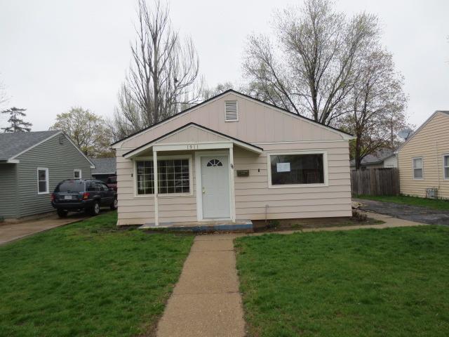 1911 Sauber Ave., Rockford, IL 61103