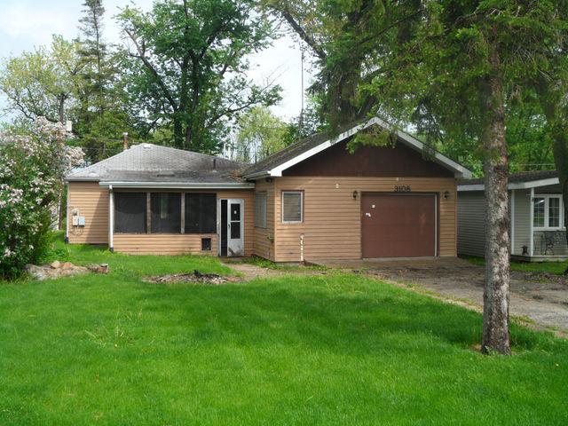 3108 S Woods Ave., Mchenry, IL 60051