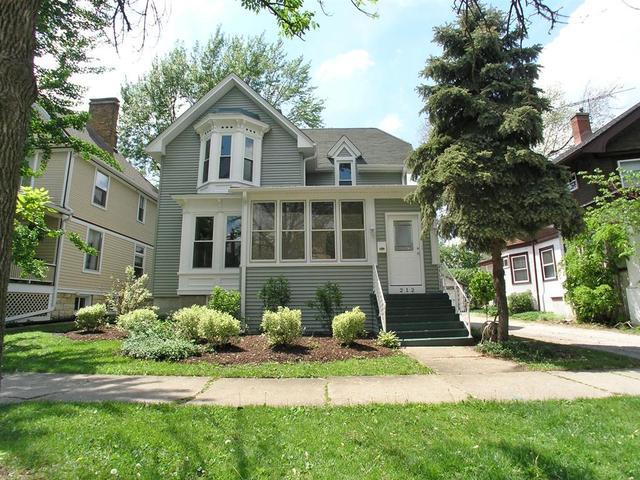 212 S Madison Ave., La Grange, IL 60525