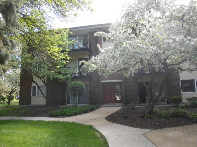 5S100 Pebblewood Ln. #C7, Naperville, IL 60563