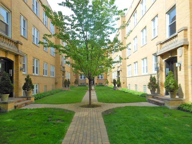1334 W Estes St. #3S, Chicago, IL 60626