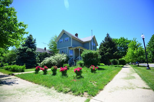 203 S Columbia St., Naperville, IL 60540