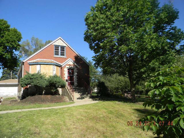 330 S Linden Ave., Westmont, IL 60559