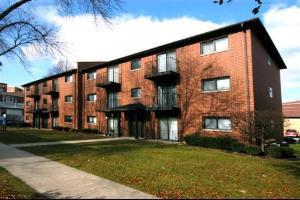 1230 Brown St. #1W, Des Plaines, IL 60016