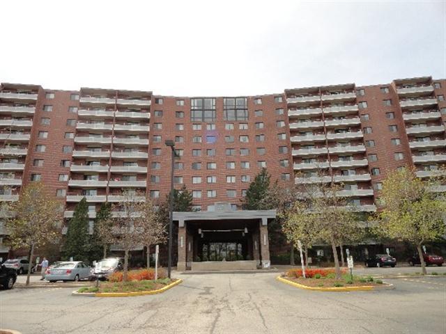 21 Kristin Dr. #630, Schaumburg, IL 60195