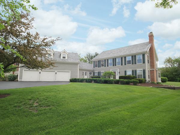 1S651 Verdun Dr., Winfield, IL 60190