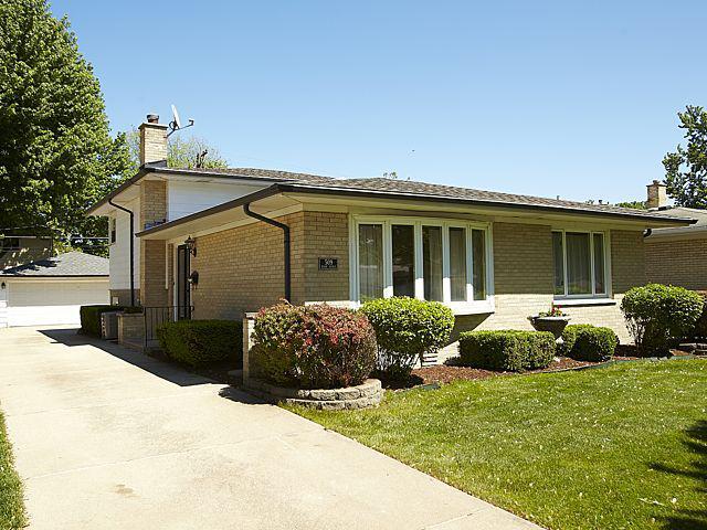 509 Beach Ave., La Grange Park, IL 60526