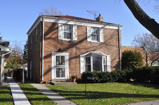 8219 N Karlov Ave., Skokie, IL 60076