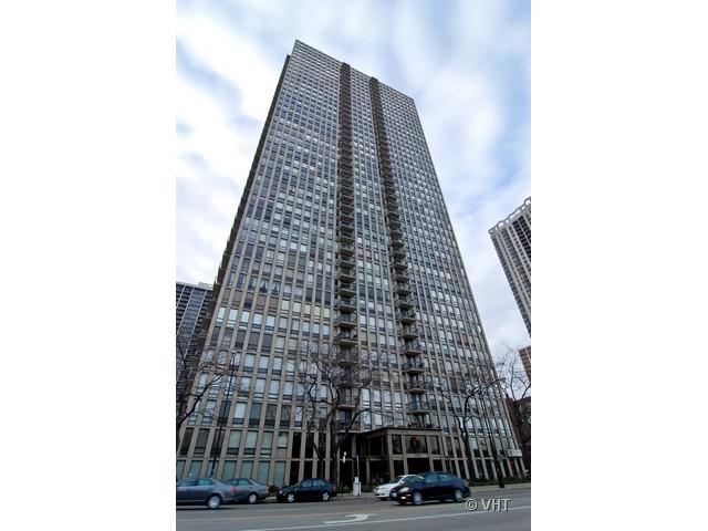 1660 N La Salle St. #4206, Chicago, IL 60614