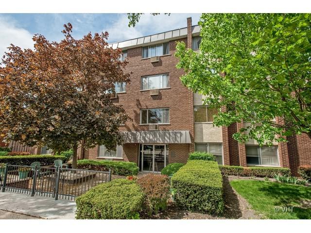 1136 Greenleaf Ave. #201, Wilmette, IL 60091