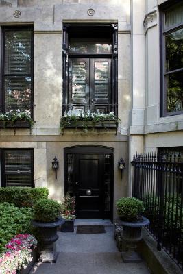 1250 N State Pkwy., Chicago, IL 60610