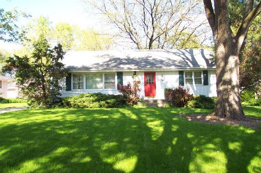 229 Spring Ave., Glen Ellyn, IL 60137