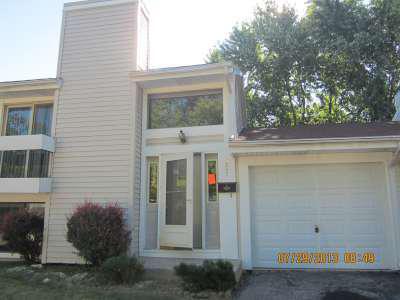 207 Elmwood Dr., Romeoville, IL 60446