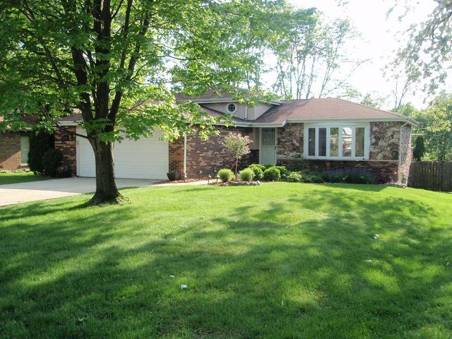 10132 S 86th Ct., Palos Hills, IL 60465